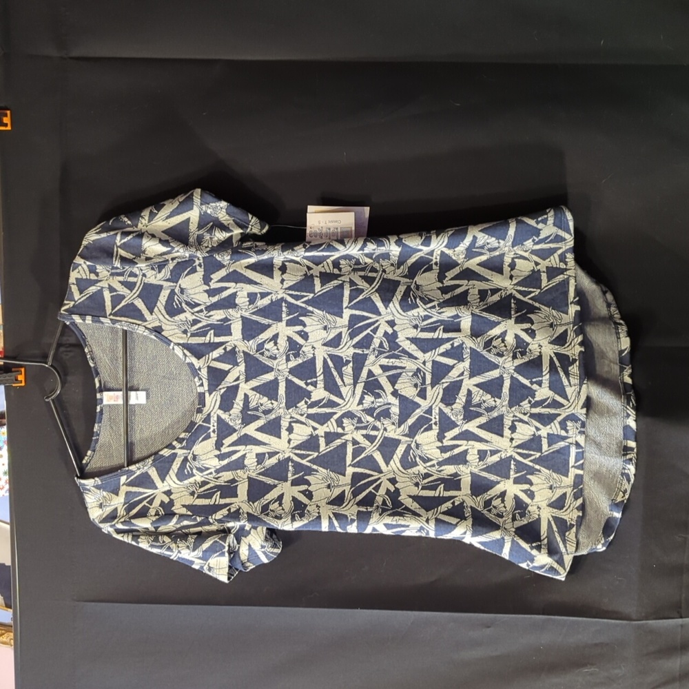 LuLaRoe Classic T